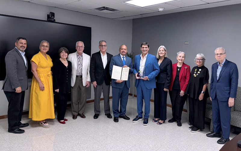 grupo de personas Junta de Directores