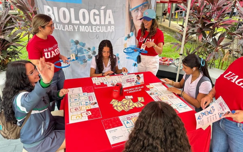 grupo de estudiantes