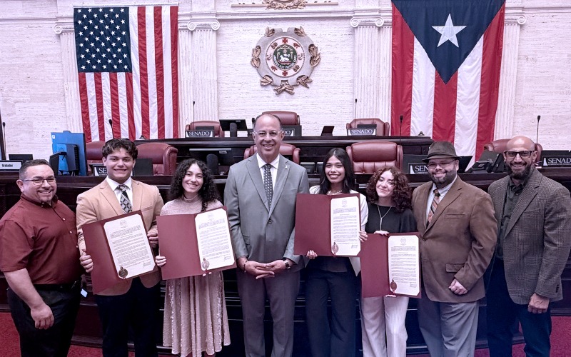 Senado de Puerto Rico reconoce a estudiantes