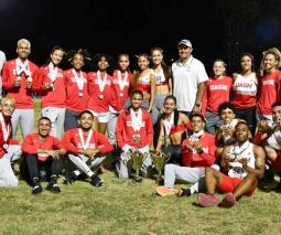 equipo deportivo con entrenadores