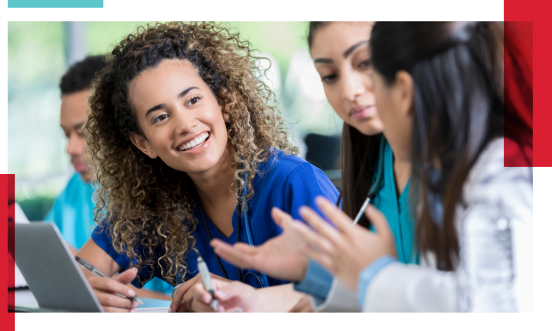 estudiantes sonriendo 