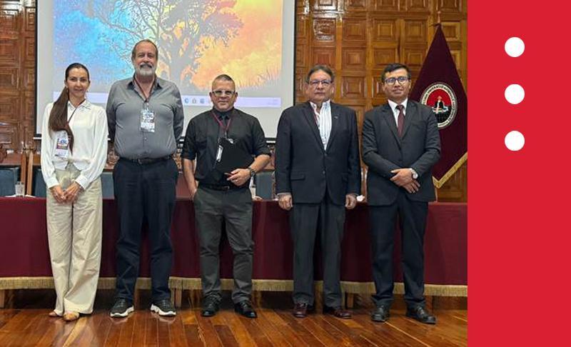 Presenta ponencia en simposio internacional