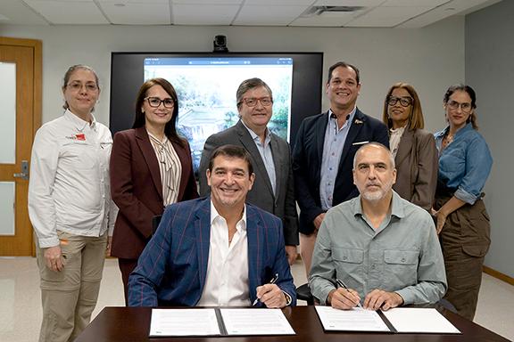 Firma acuerdo para la naturaleza