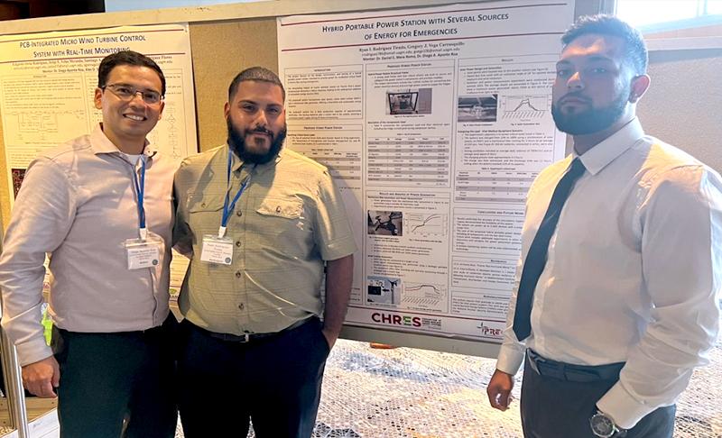 Desde la izquierda: Dr. Diego Aponte, Ryan Rodríguez y Gregory Vega.