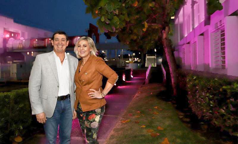 Solidaria la UAGM con la prevención del cáncer en la foto el presidente y su esposa