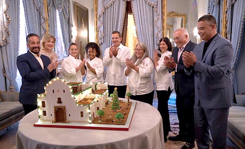 grupo de asociados junto la gobernador celebran casitas de jengibre