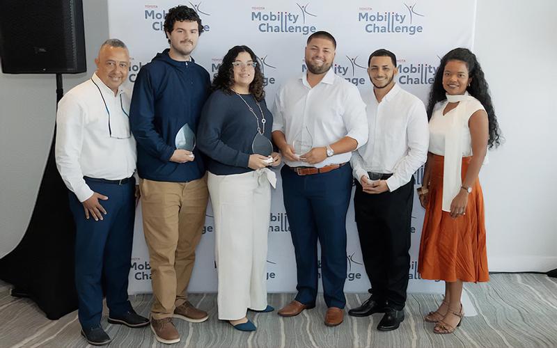 Dr. Miguel Goenaga, Jorge L. Santos, Aleishka N. Rodríguez, Jusef Arenas, Abdiel Gómez y Dra. Samira Ortiz.