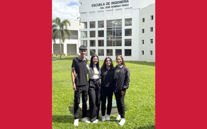 estudiantes de ingeniería industrial