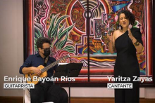 Foto de Enrique Bayóan Ríos, guitarrista y Yaritza Zayas, cantante